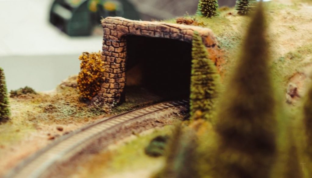 How do you Make a Model Railway Tunnel