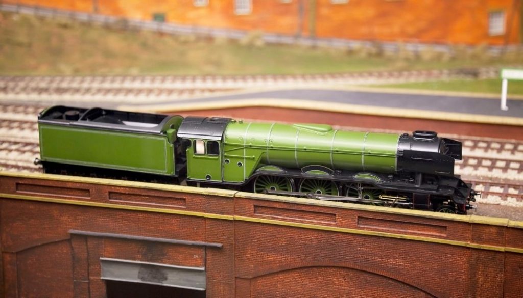 What Is the Best Wood for a Model Railway Baseboard?